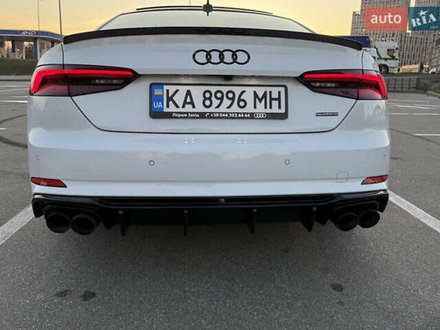 Белый Ауди А5, объемом двигателя 1.98 л и пробегом 58 тыс. км за 24999 $, фото 8 на Automoto.ua