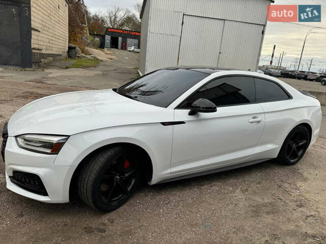 Білий Ауді A5, об'ємом двигуна 1.98 л та пробігом 210 тис. км за 22500 $, фото 2 на Automoto.ua