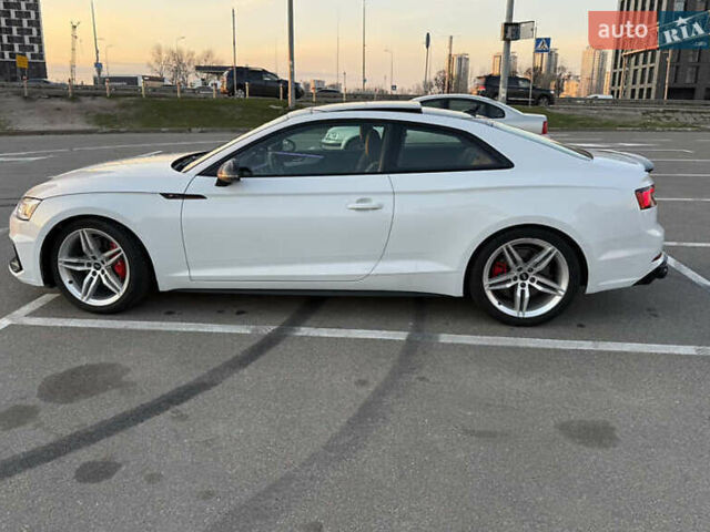 Белый Ауди А5, объемом двигателя 1.98 л и пробегом 58 тыс. км за 24999 $, фото 1 на Automoto.ua