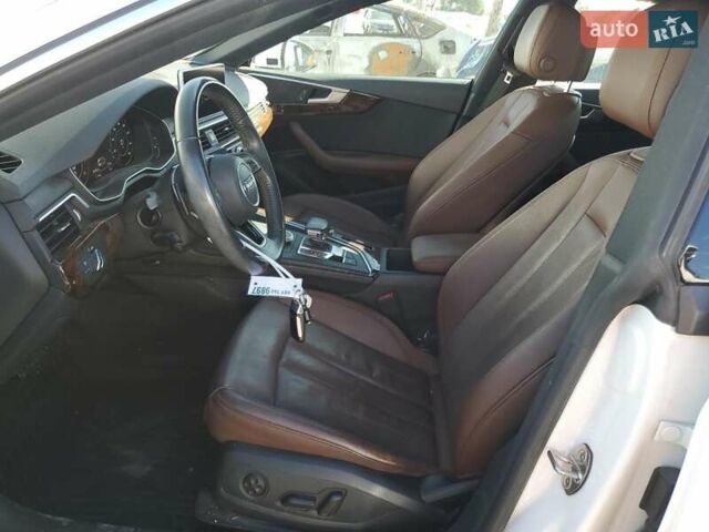 Белый Ауди А5, объемом двигателя 1.98 л и пробегом 95 тыс. км за 6300 $, фото 6 на Automoto.ua