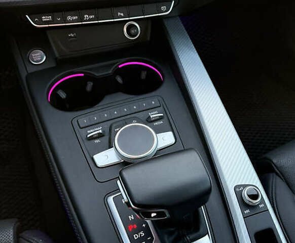 Белый Ауди А5, объемом двигателя 1.98 л и пробегом 58 тыс. км за 24999 $, фото 2 на Automoto.ua