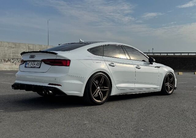 Білий Ауді A5, об'ємом двигуна 2 л та пробігом 117 тис. км за 25500 $, фото 4 на Automoto.ua