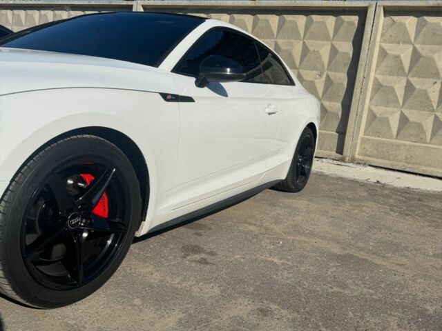 Белый Ауди А5, объемом двигателя 2 л и пробегом 209 тыс. км за 18500 $, фото 7 на Automoto.ua