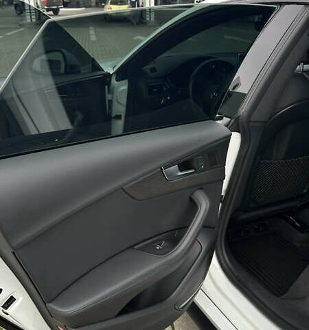 Білий Ауді A5, об'ємом двигуна 1.98 л та пробігом 109 тис. км за 27900 $, фото 12 на Automoto.ua