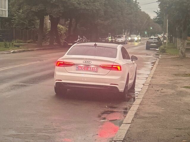 Белый Ауди А5, объемом двигателя 2 л и пробегом 209 тыс. км за 18500 $, фото 4 на Automoto.ua