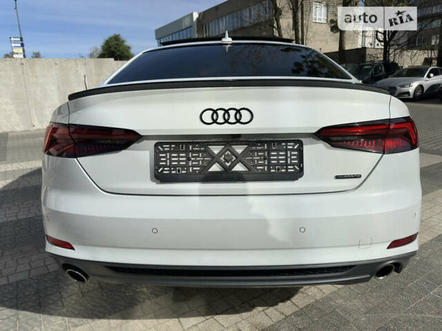 Білий Ауді A5, об'ємом двигуна 2 л та пробігом 61 тис. км за 23500 $, фото 12 на Automoto.ua