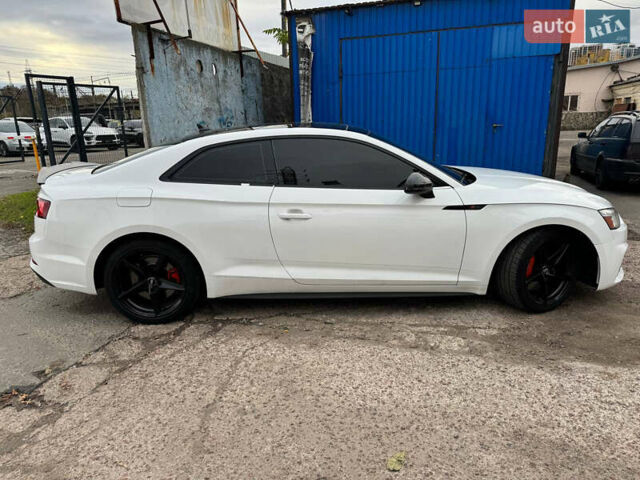 Білий Ауді A5, об'ємом двигуна 1.98 л та пробігом 210 тис. км за 22500 $, фото 3 на Automoto.ua