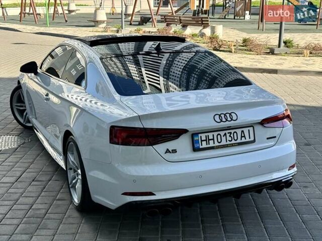 Белый Ауди А5, объемом двигателя 1.98 л и пробегом 135 тыс. км за 23800 $, фото 6 на Automoto.ua