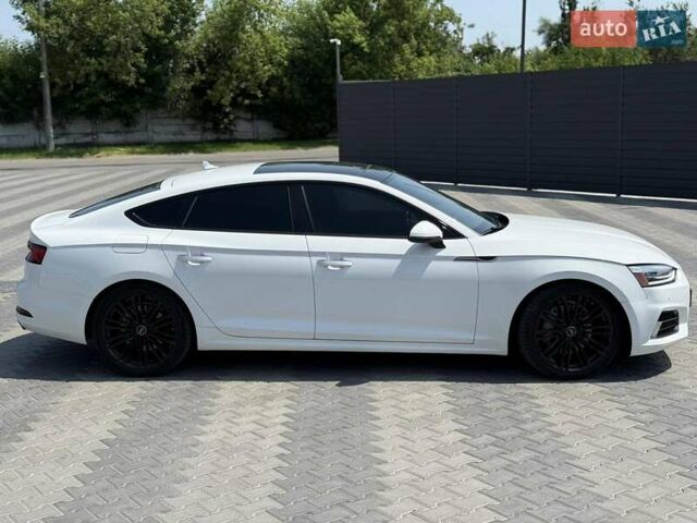 Білий Ауді A5, об'ємом двигуна 1.98 л та пробігом 95 тис. км за 26800 $, фото 6 на Automoto.ua