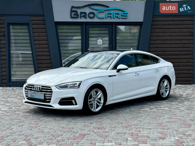 Белый Ауди А5, объемом двигателя 1.98 л и пробегом 172 тыс. км за 24699 $, фото 1 на Automoto.ua