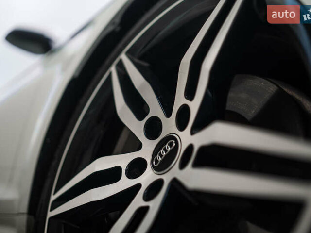 Белый Ауди А5, объемом двигателя 1.98 л и пробегом 114 тыс. км за 27000 $, фото 14 на Automoto.ua