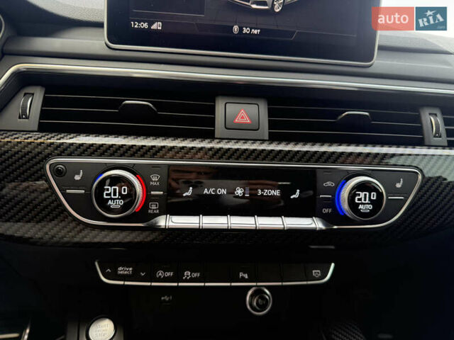 Білий Ауді A5, об'ємом двигуна 2 л та пробігом 60 тис. км за 27500 $, фото 40 на Automoto.ua