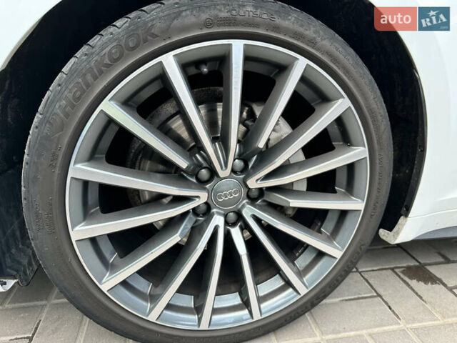 Белый Ауди А5, объемом двигателя 1.97 л и пробегом 224 тыс. км за 26400 $, фото 6 на Automoto.ua