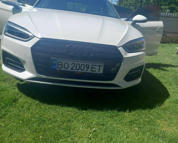 Білий Ауді A5, об'ємом двигуна 1.98 л та пробігом 129 тис. км за 26999 $, фото 17 на Automoto.ua