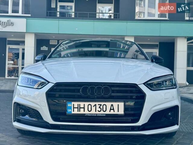 Белый Ауди А5, объемом двигателя 1.98 л и пробегом 135 тыс. км за 23800 $, фото 2 на Automoto.ua