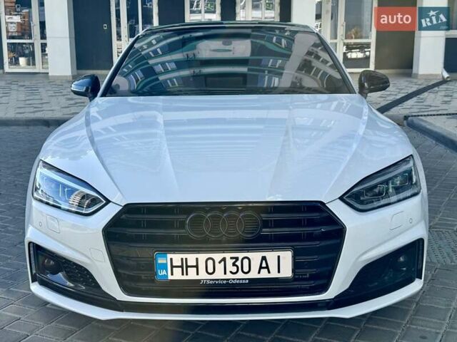 Белый Ауди А5, объемом двигателя 1.98 л и пробегом 81 тыс. км за 23800 $, фото 3 на Automoto.ua