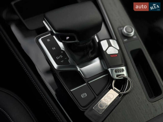 Белый Ауди А5, объемом двигателя 1.98 л и пробегом 70 тыс. км за 30000 $, фото 33 на Automoto.ua