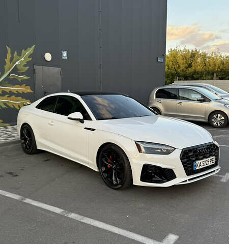 Белый Ауди А5, объемом двигателя 1.98 л и пробегом 70 тыс. км за 30000 $, фото 6 на Automoto.ua