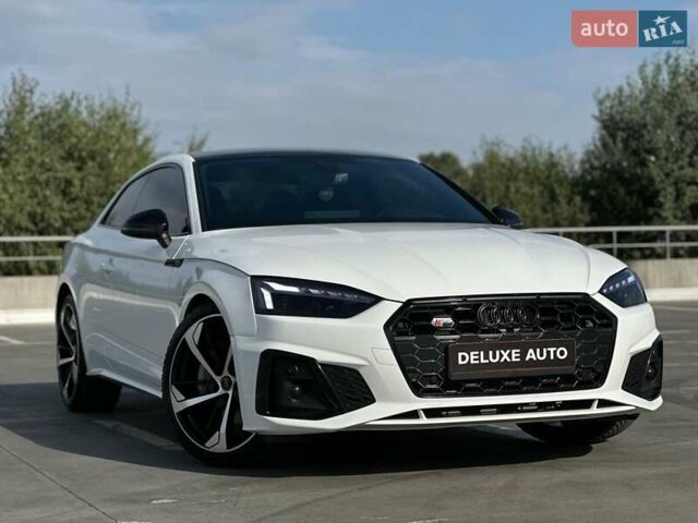 Белый Ауди А5, объемом двигателя 1.98 л и пробегом 15 тыс. км за 34900 $, фото 1 на Automoto.ua