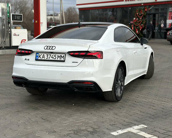 Белый Ауди А5, объемом двигателя 1.98 л и пробегом 40 тыс. км за 34000 $, фото 4 на Automoto.ua