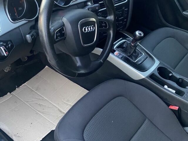 Білий Ауді A5, об'ємом двигуна 2 л та пробігом 205 тис. км за 11000 $, фото 4 на Automoto.ua