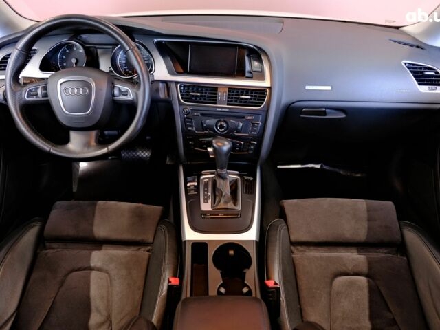 Білий Ауді A5, об'ємом двигуна 2 л та пробігом 125 тис. км за 9900 $, фото 6 на Automoto.ua
