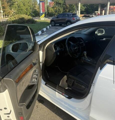 Белый Ауди А5, объемом двигателя 1.8 л и пробегом 88 тыс. км за 16500 $, фото 4 на Automoto.ua