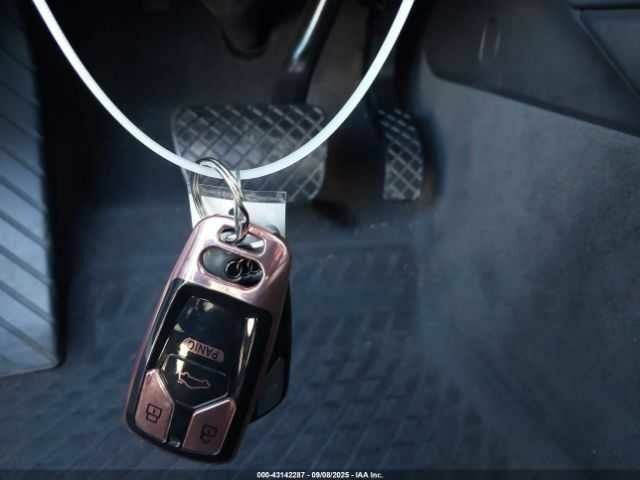 Білий Ауді A5, об'ємом двигуна 2 л та пробігом 105 тис. км за 6500 $, фото 12 на Automoto.ua