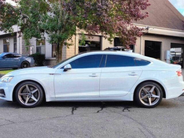 Білий Ауді A5, об'ємом двигуна 2 л та пробігом 50 тис. км за 16500 $, фото 4 на Automoto.ua