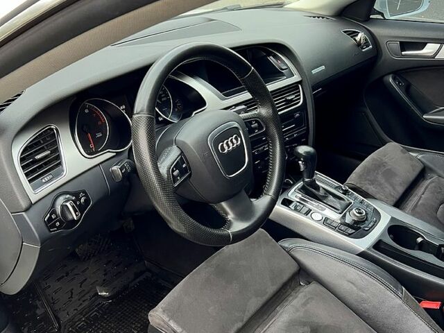 Белый Ауди А5, объемом двигателя 2 л и пробегом 151 тыс. км за 9900 $, фото 7 на Automoto.ua