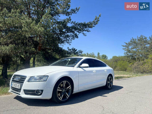 Ауди А5 2011 в Днепре (Днепропетровске) на Automoto.ua Белый Ауди А5, объемом двигателя 2 л и пробегом 144 тыс. км за 12000 $, фото 7 на Automoto.ua