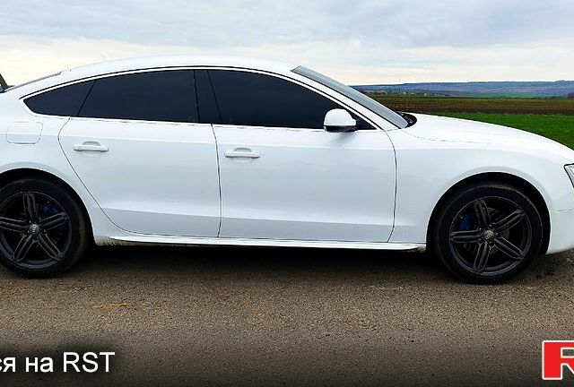 Белый Ауди А5, объемом двигателя 2 л и пробегом 130 тыс. км за 14000 $, фото 6 на Automoto.ua
