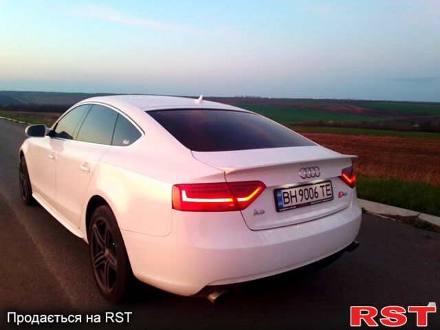 Белый Ауди А5, объемом двигателя 2 л и пробегом 130 тыс. км за 14000 $, фото 3 на Automoto.ua