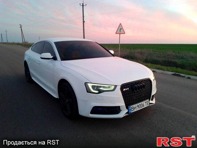 Белый Ауди А5, объемом двигателя 2 л и пробегом 130 тыс. км за 14000 $, фото 2 на Automoto.ua