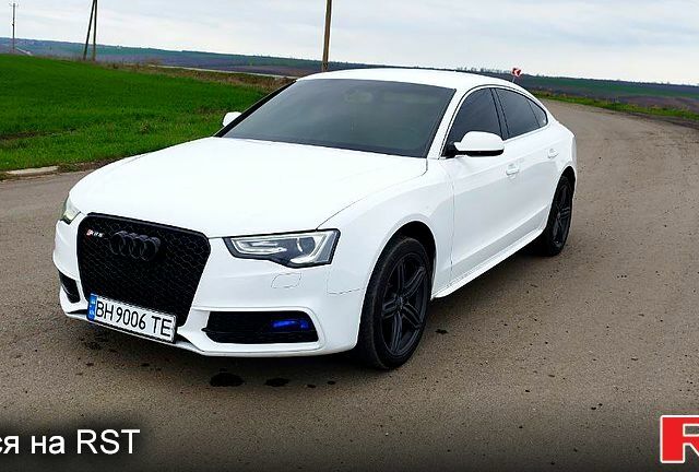 Белый Ауди А5, объемом двигателя 2 л и пробегом 130 тыс. км за 14000 $, фото 5 на Automoto.ua