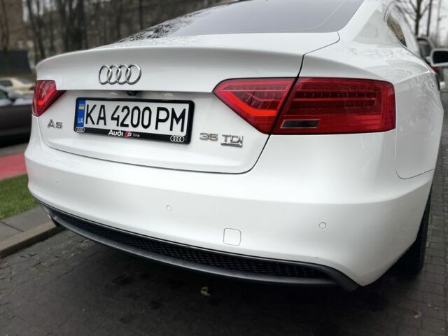 Белый Ауди А5, объемом двигателя 2 л и пробегом 87 тыс. км за 18900 $, фото 8 на Automoto.ua