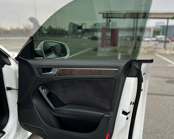 Ауди А5 2015 в Киеве на Automoto.ua Белый Ауди А5, объемом двигателя 1.8 л и пробегом 124 тыс. км за 17100 $, фото 28 на Automoto.ua