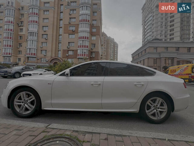 Ауди А5 2015 в Киеве на Automoto.ua Белый Ауди А5, объемом двигателя 1.8 л и пробегом 124 тыс. км за 17100 $, фото 1 на Automoto.ua