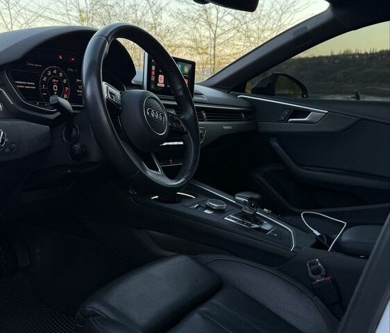 Белый Ауди А5, объемом двигателя 2 л и пробегом 133 тыс. км за 25499 $, фото 11 на Automoto.ua