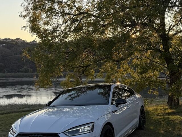 Белый Ауди А5, объемом двигателя 2 л и пробегом 133 тыс. км за 25499 $, фото 10 на Automoto.ua