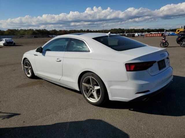 Белый Ауди А5, объемом двигателя 2 л и пробегом 21 тыс. км за 6100 $, фото 1 на Automoto.ua