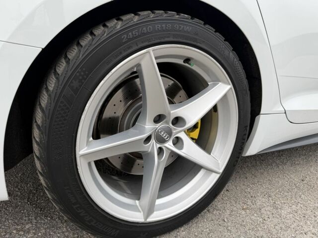 Белый Ауди А5, объемом двигателя 2 л и пробегом 130 тыс. км за 24999 $, фото 11 на Automoto.ua