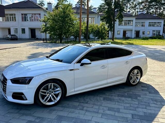 Белый Ауди А5, объемом двигателя 2 л и пробегом 108 тыс. км за 27000 $, фото 1 на Automoto.ua