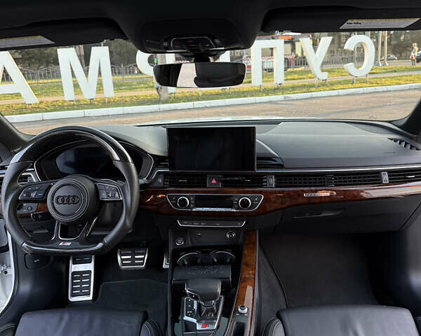 Білий Ауді A5, об'ємом двигуна 1.98 л та пробігом 97 тис. км за 32500 $, фото 18 на Automoto.ua