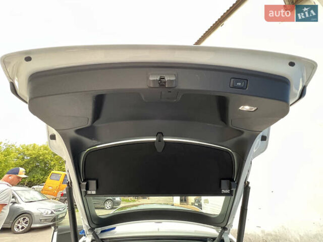 Белый Ауди А5, объемом двигателя 1.98 л и пробегом 58 тыс. км за 28000 $, фото 25 на Automoto.ua