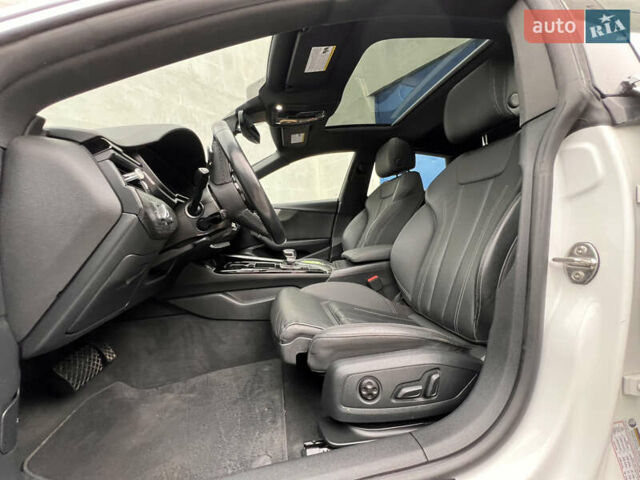 Белый Ауди А5, объемом двигателя 1.98 л и пробегом 58 тыс. км за 28000 $, фото 23 на Automoto.ua