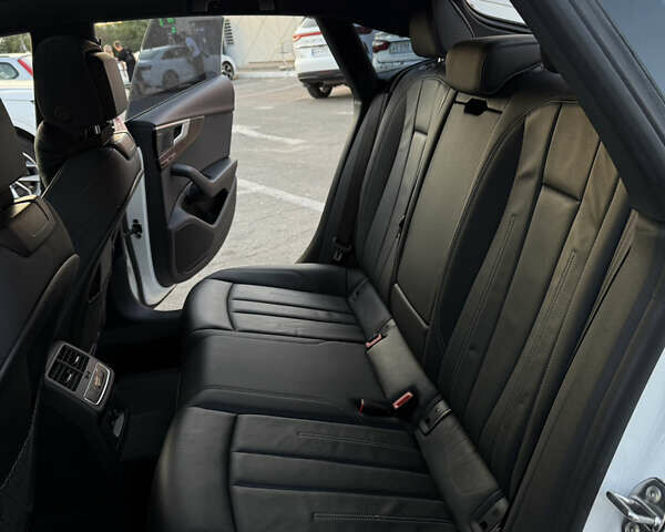 Білий Ауді A5, об'ємом двигуна 1.98 л та пробігом 97 тис. км за 32500 $, фото 9 на Automoto.ua