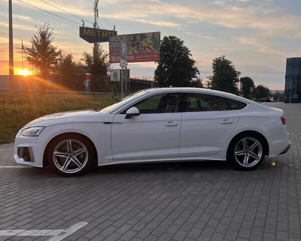 Белый Ауди А5, объемом двигателя 1.98 л и пробегом 58 тыс. км за 28000 $, фото 7 на Automoto.ua