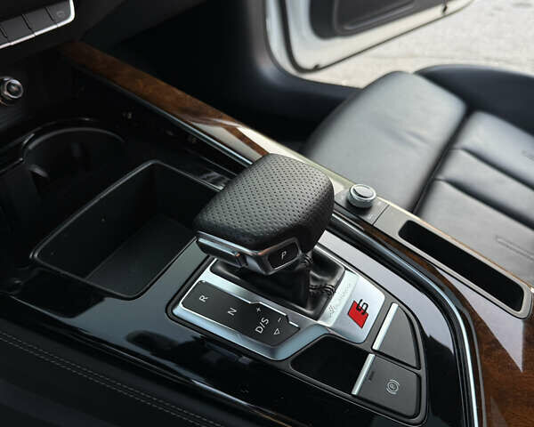 Білий Ауді A5, об'ємом двигуна 1.98 л та пробігом 97 тис. км за 32500 $, фото 13 на Automoto.ua