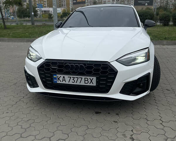 Белый Ауди А5, объемом двигателя 1.98 л и пробегом 135 тыс. км за 25500 $, фото 3 на Automoto.ua